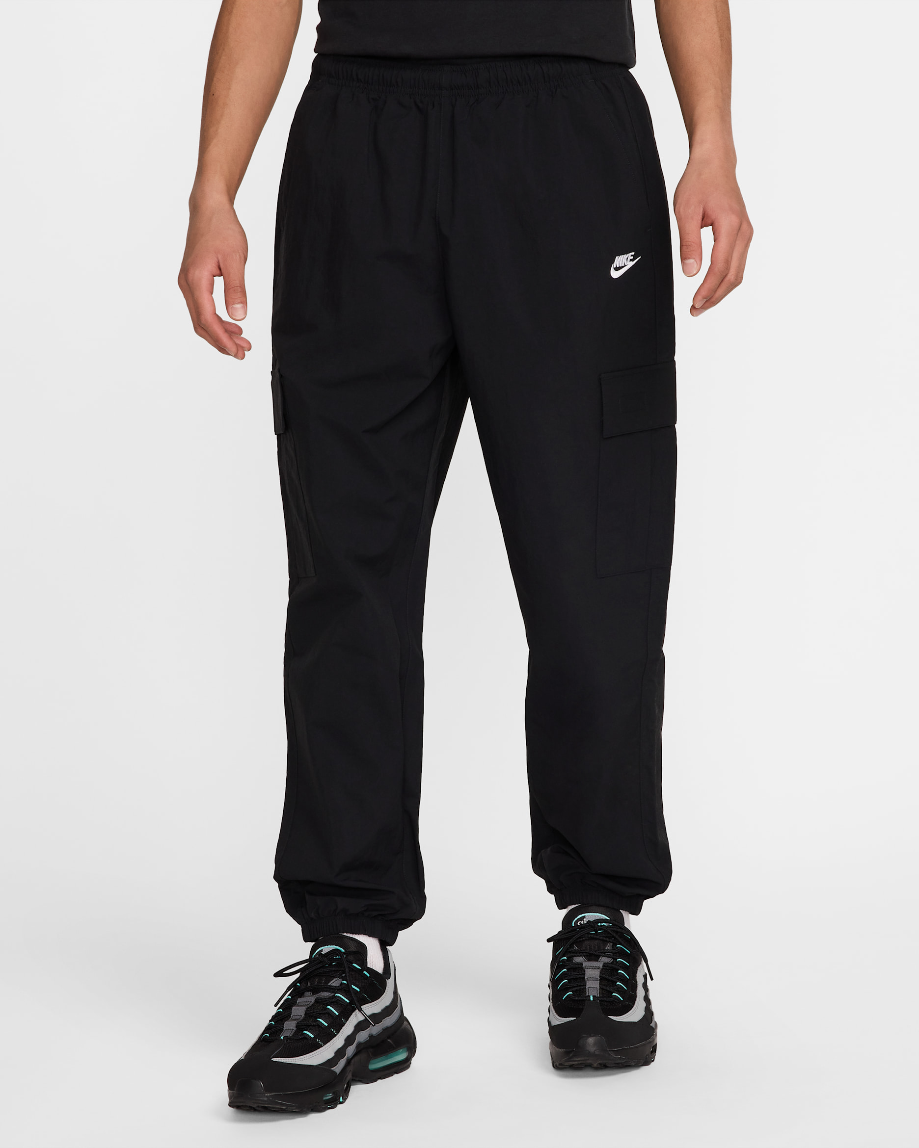 Nike Club Men's Woven Cargo Trousers. Nike SG